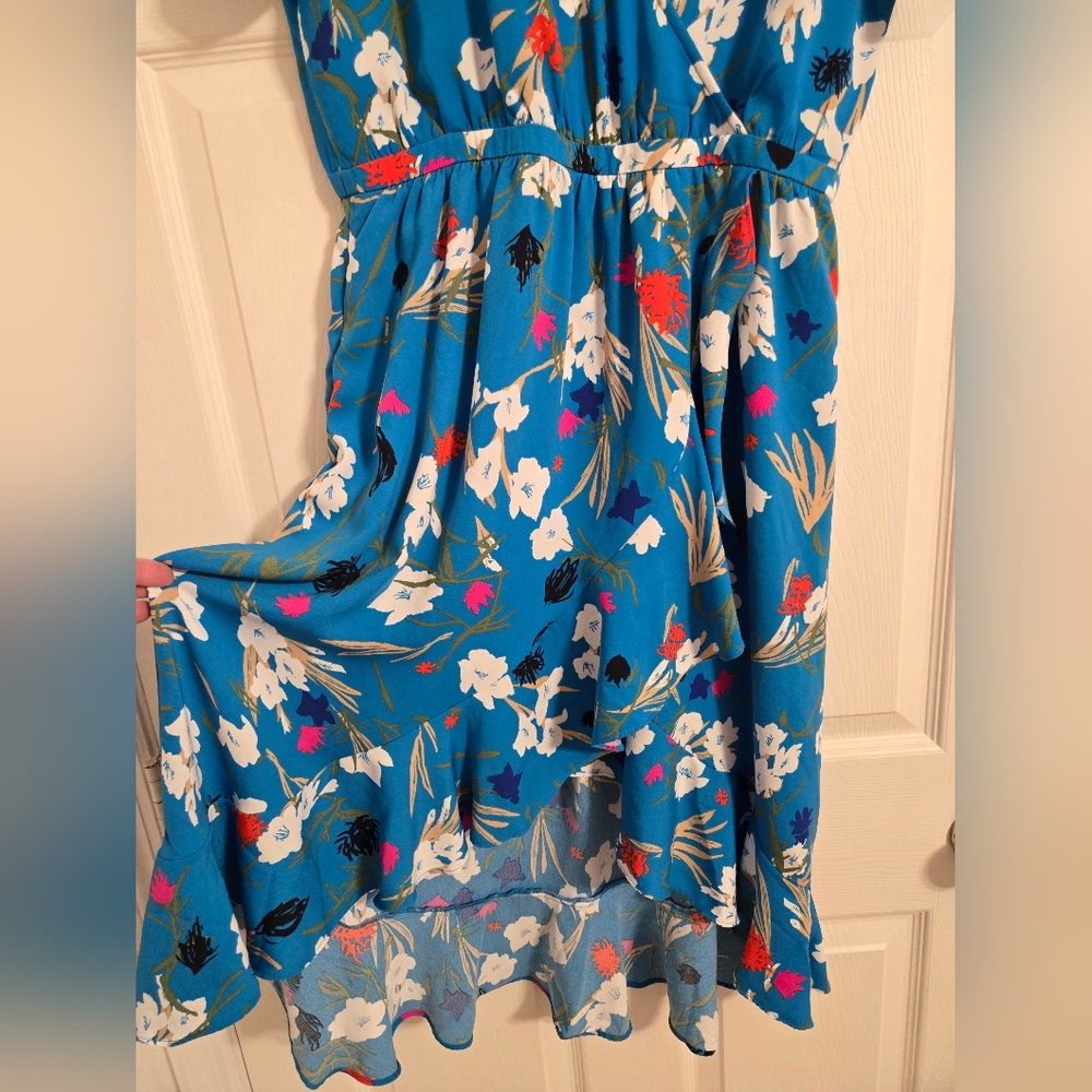 J. Crew Floral Blue And White Faux Wrap Dress Size Medium - Picture 4 of 12